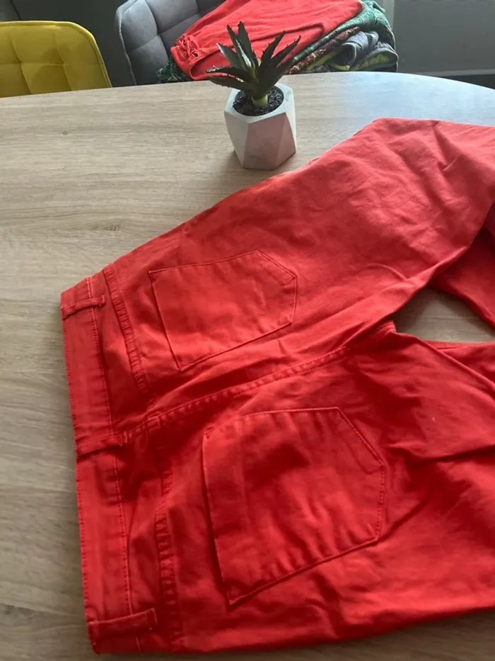 Slim rouge Kiabi - photo numéro 2