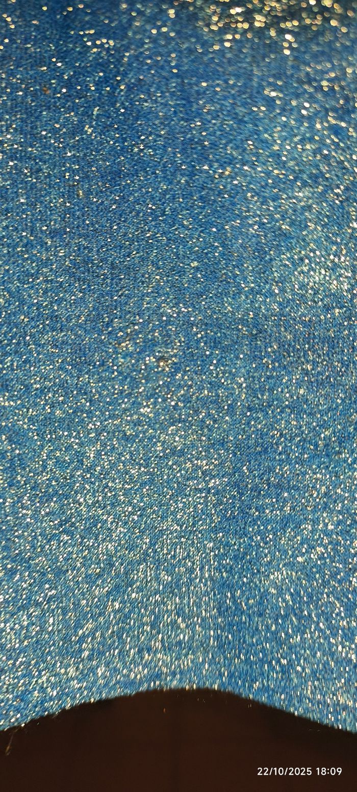 Top bleu paillettes - photo numéro 3