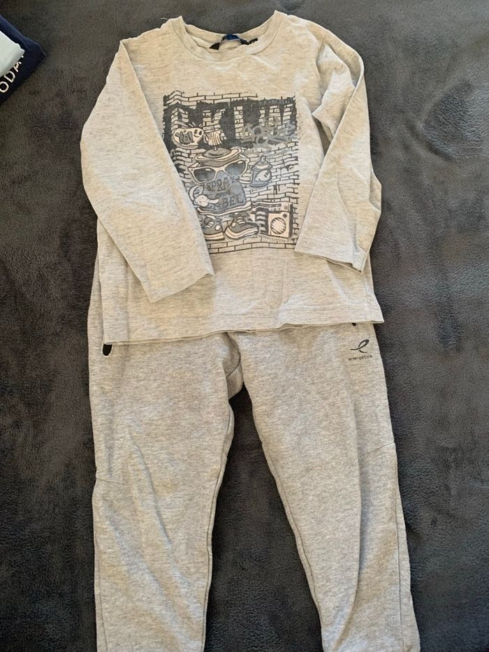 Lot de 12 vêtements garçon 5 ans - photo numéro 4