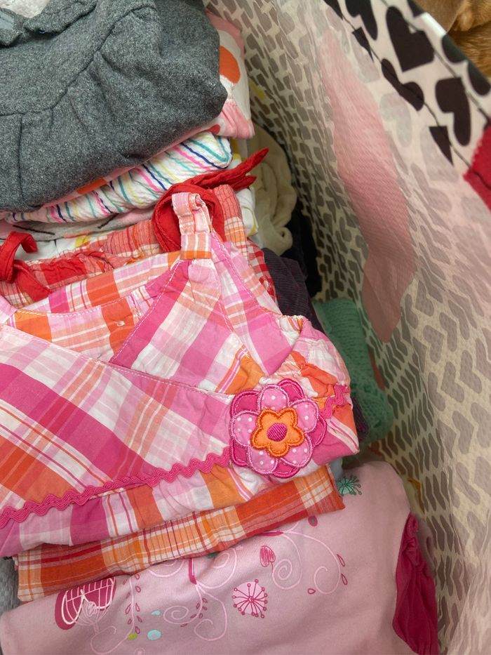 Lot vêtements bebe fille 0,3m - photo numéro 2