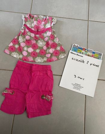 Ensemble fille 3 mois