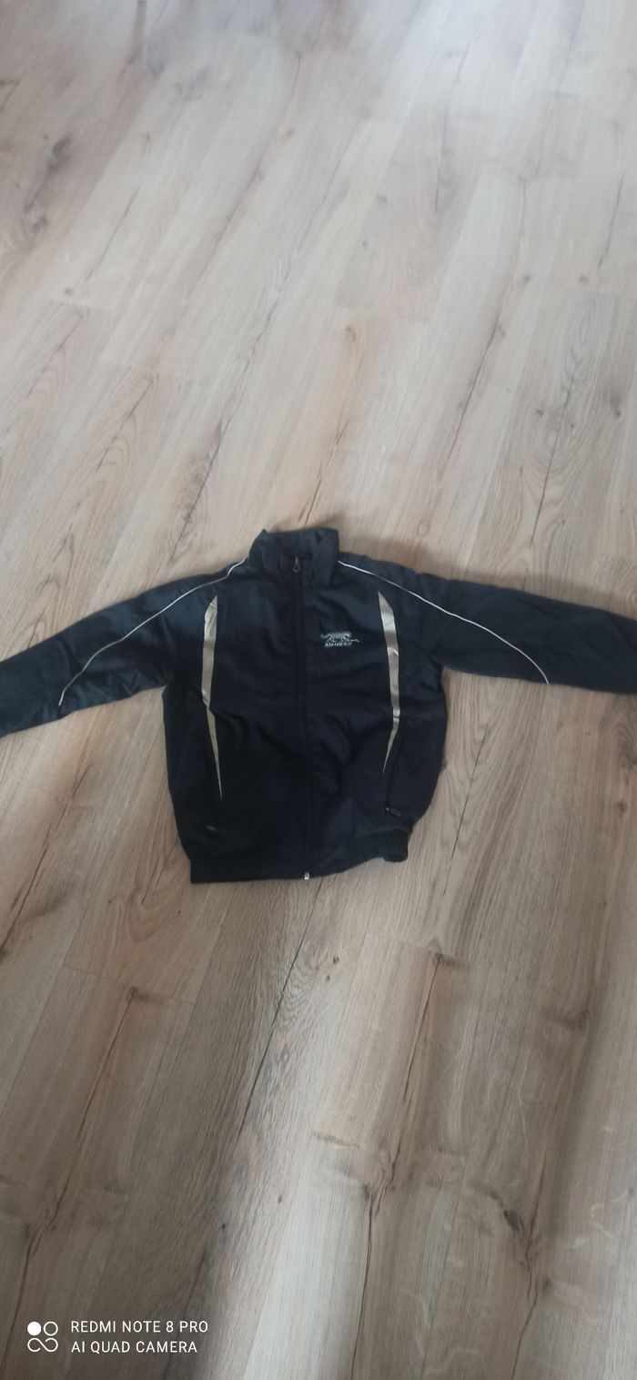 Veste de sport airness 8 ans