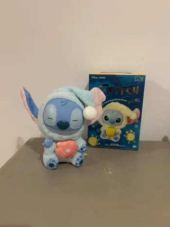 Labubu stitch NEUF