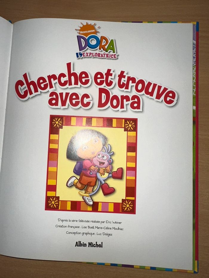 Livre “Cherche et Trouve – Dora l’exploratrice” Ludique et coloré - photo numéro 2