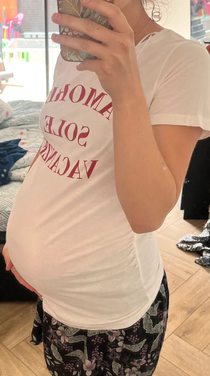 Tee shirt de grossesse blanc et rouge