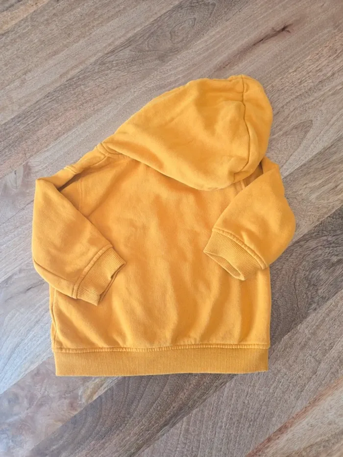 Veste sweat jaune - photo numéro 2