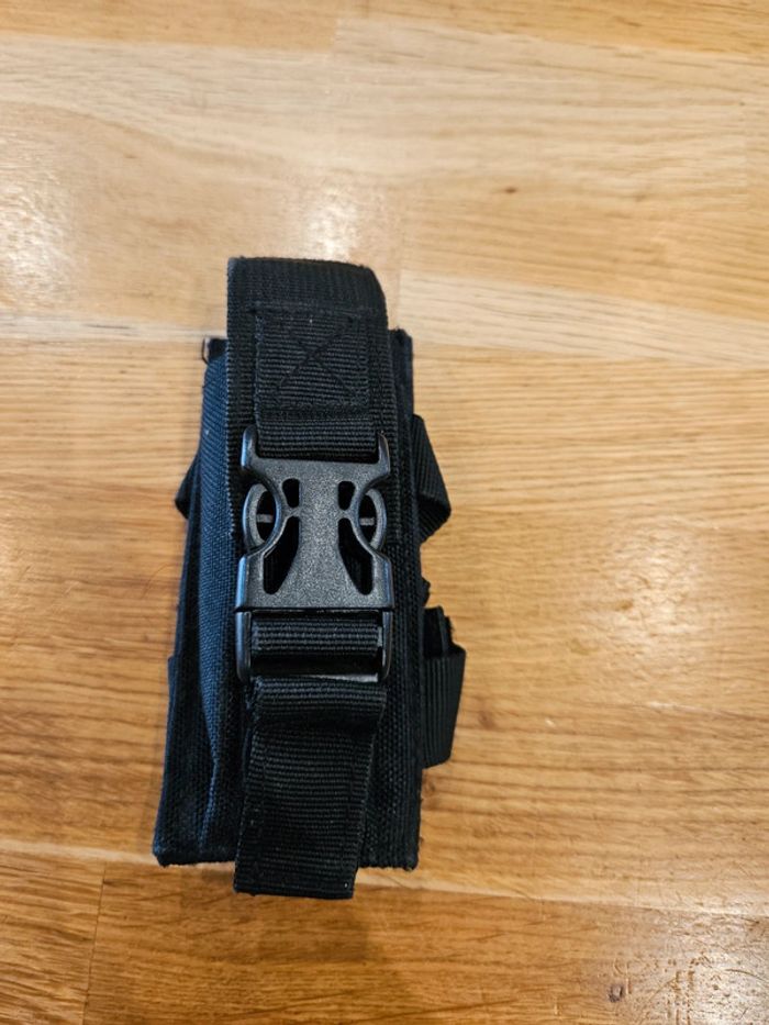 Porte équipement pour ceinturon - photo numéro 2