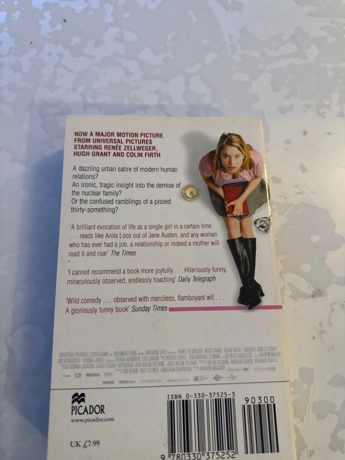 Livre bridget jones’s diary - helen fielding - livre en anglais - photo numéro 4