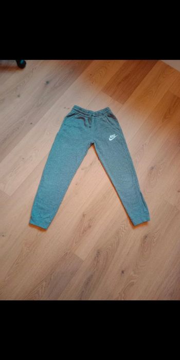 Jogging Nike gris M enfant