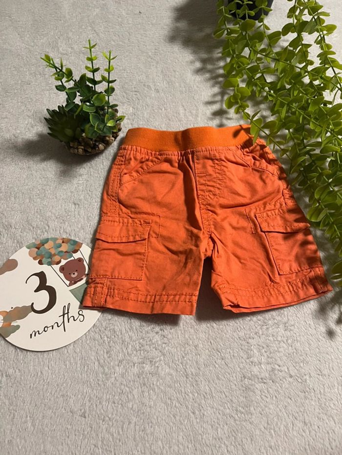 Très beau short pour bébé garçon
