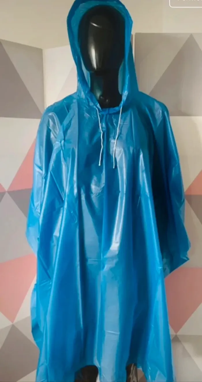 Poncho de pluie - photo numéro 2