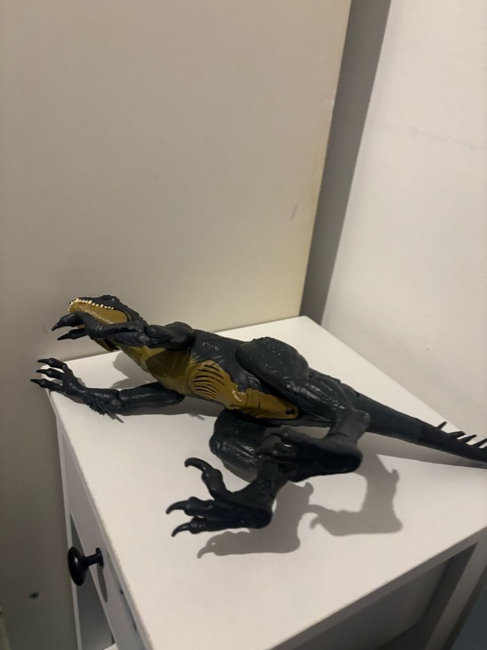 Scorpion rex dinosaures jurassic world - photo numéro 3