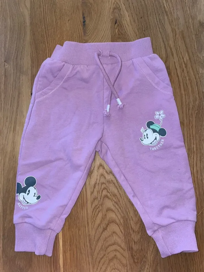 Lot pantalon Disney 12 mois - photo numéro 4