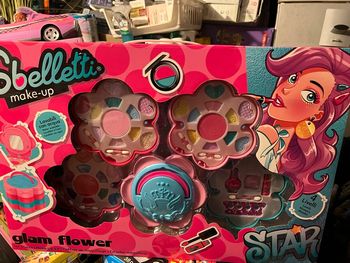 Coffret maquillage Neuf