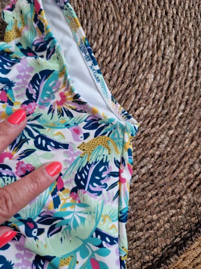 Joli maillot de bain 1 pièce Gémo taille 4 ans - photo numéro 3