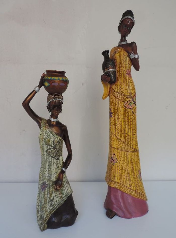 Statuettes femmes africaines
