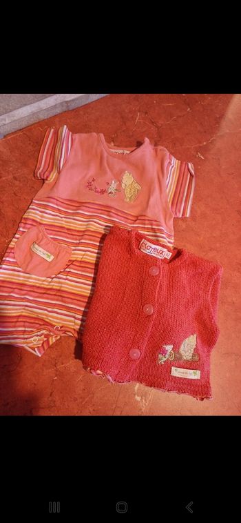 Ensemble bébé taille 6 mois