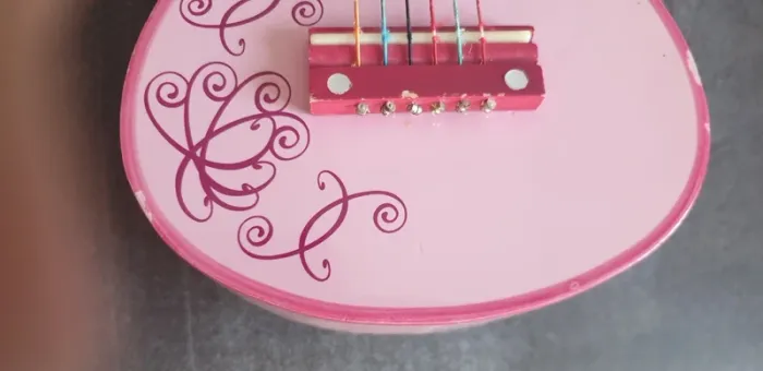 Guitare enfant - photo numéro 2