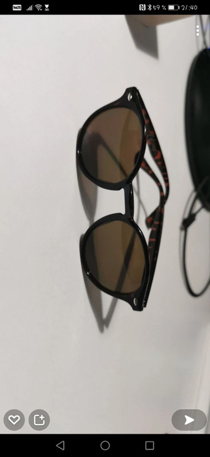 Lunette de soleil femme