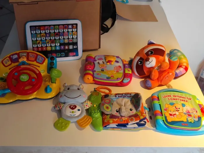 Lot de 7 jouets Fisher Price et VTech interactif
