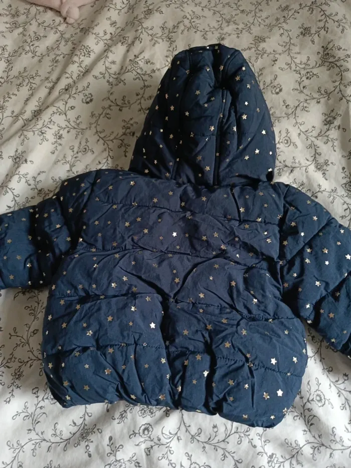 Doudoune Vertbaudet 60cm bleu marine étoiles dorées - photo numéro 4