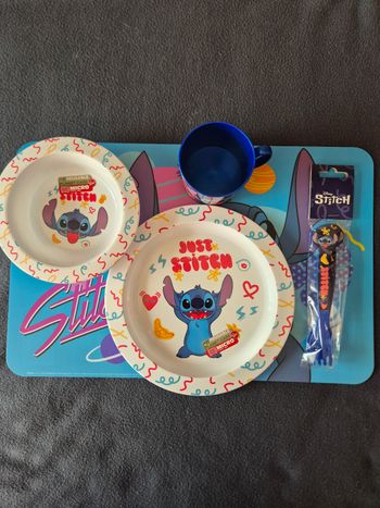 Ensemble repas stitch