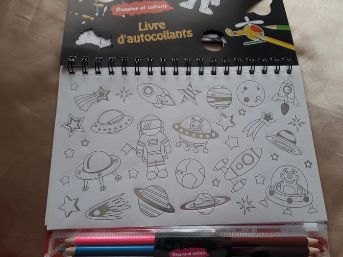 Autocollants à colorier - photo numéro 2
