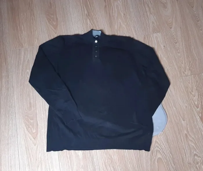 Pull noir boutons pressions kiabi taille XL