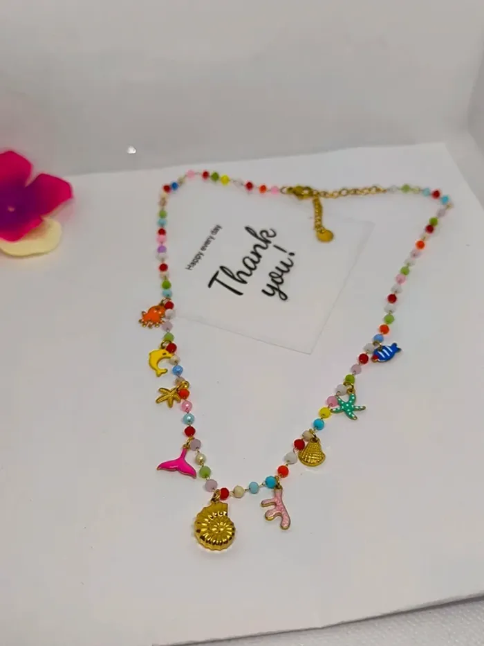 Collier doré et multicolore avec perles de cristal et breloques de la mer - photo numéro 4