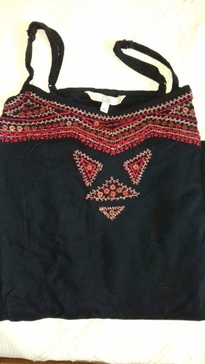 Débardeur à bretelles noir motifs bordeaux C&A taille 46