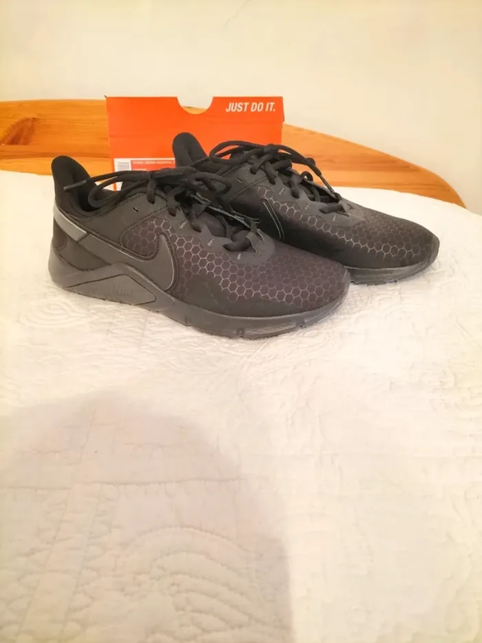 Nike legend essential 2 - 40 - noir