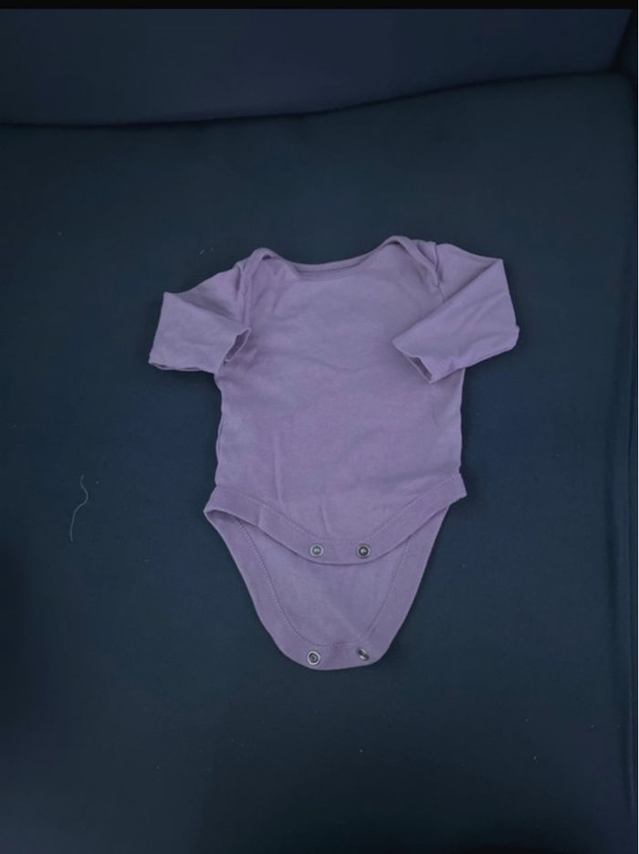 Lot de 16 bodys 1/3 mois - photo numéro 3