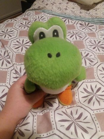 Peluche Yoshi