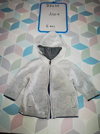 D2439 - gilet zippé garçon 6 mois