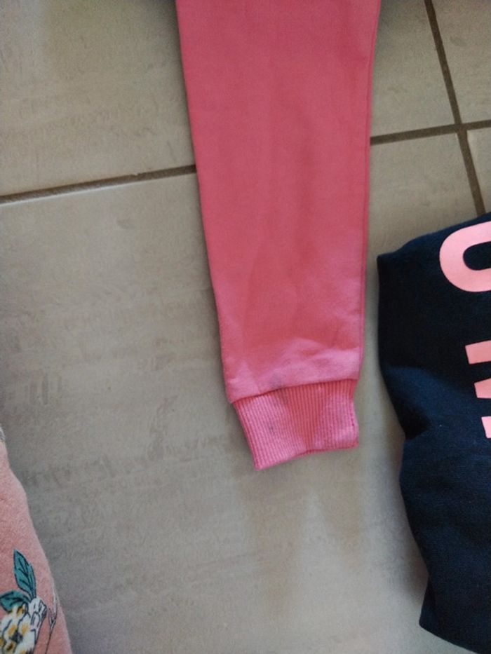 Lot de sweat neufs ou très bon état taille 6 ans - photo numéro 7