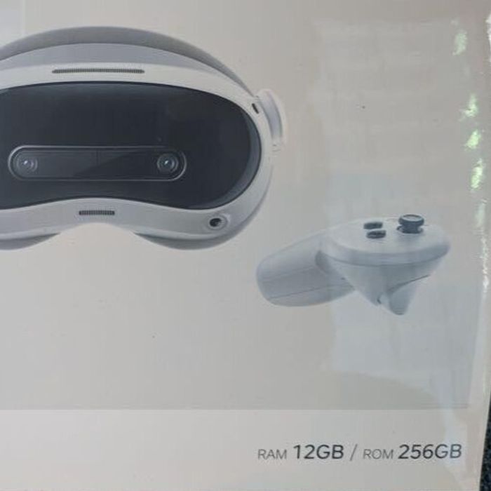 Casque VR tout en un PICO 4 Ultra ROM 256Go RAM 12Go Wifi 7 Neuf - photo numéro 2