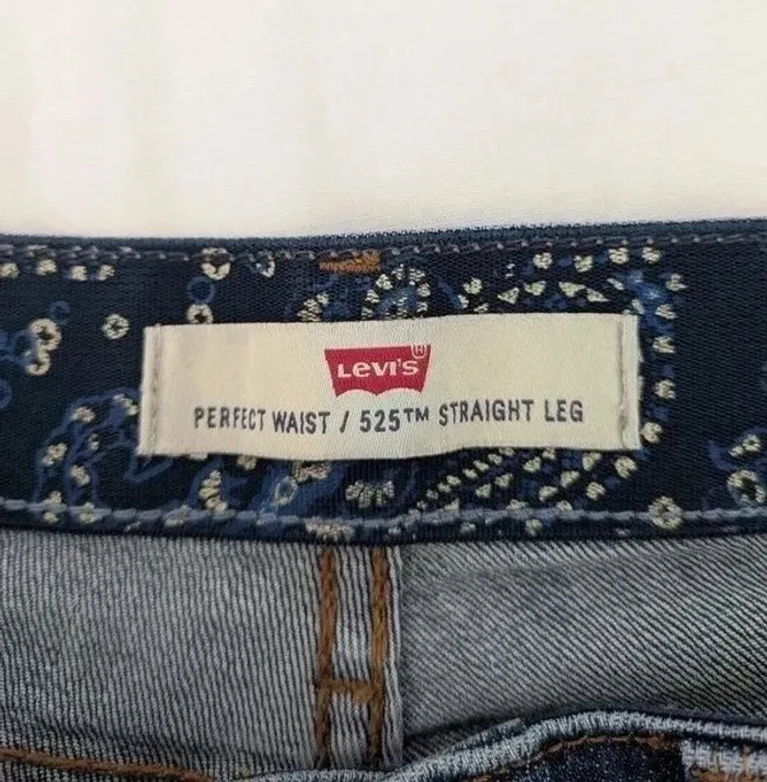 Jean Levi's - Perfect Waist 525 straight leg - taille 38 - photo numéro 4
