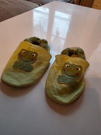 Chaussons souples bébés 18 à 20