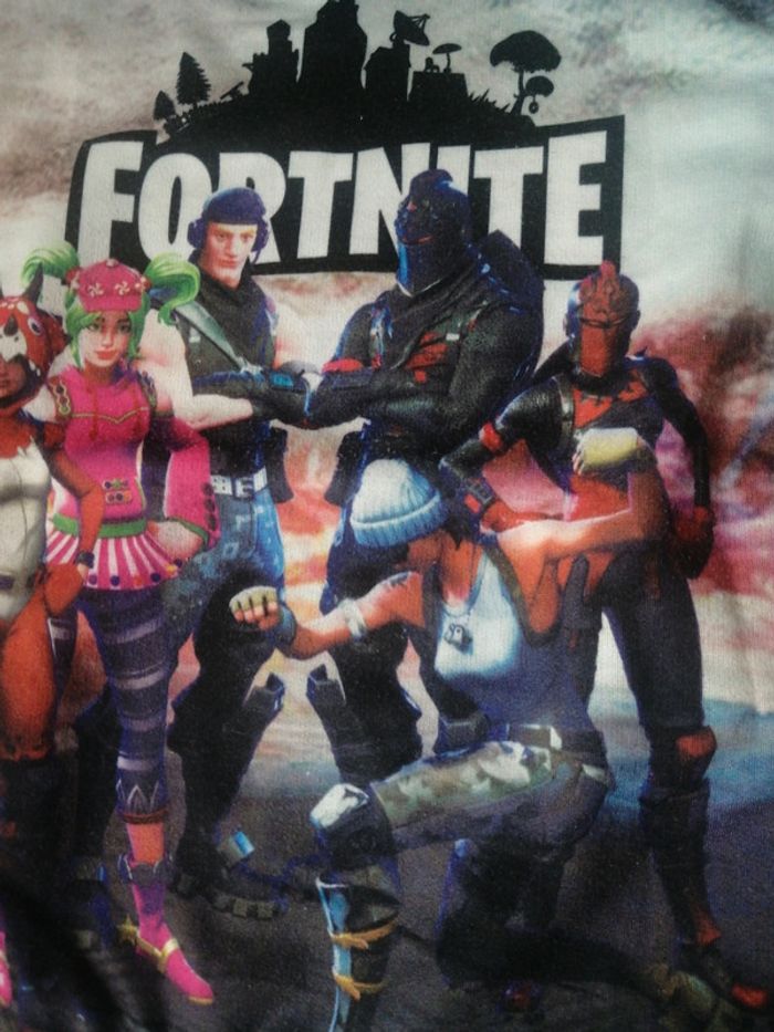 Pull fin fortnite 8A - photo numéro 4