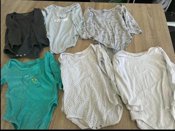 Lots 6 body manche longue  taille 36 mois