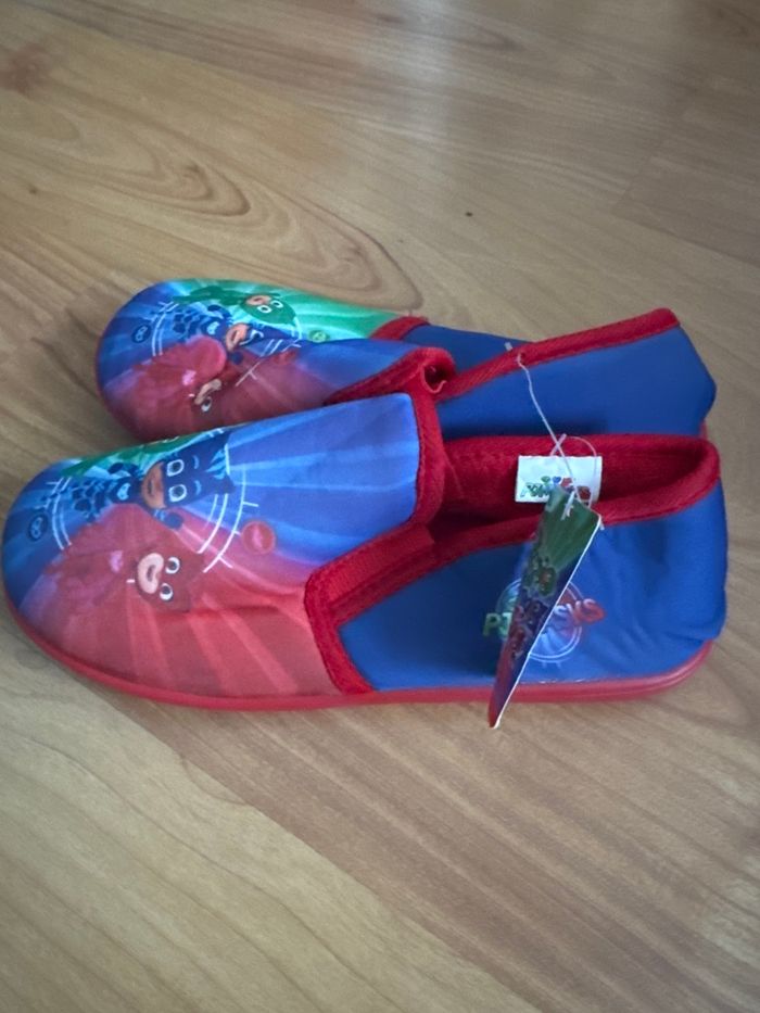 Pantoufle pjmasks - photo numéro 2