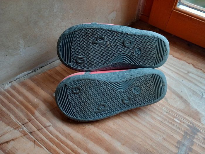 Chaussures fille pointure 25 - photo numéro 3