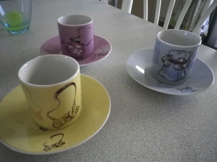 ENSEMBLE DE TASSES
