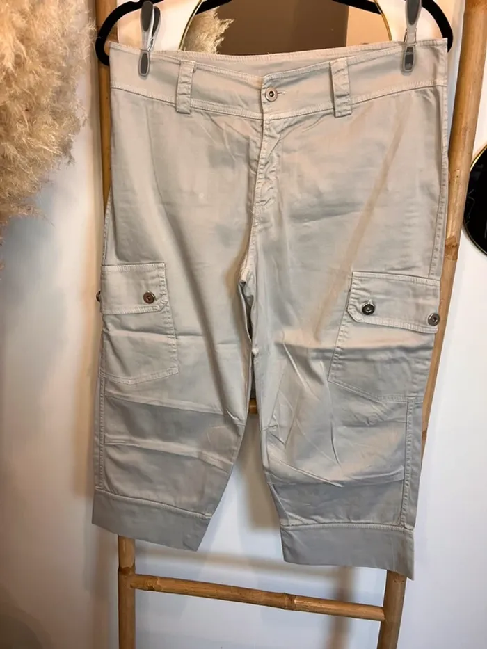 Pantacourt gris perle