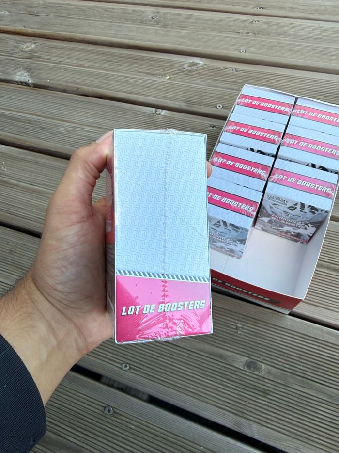 Lot de 8 bundle Pokémon ev10.5 Flamme Blanche - photo numéro 5