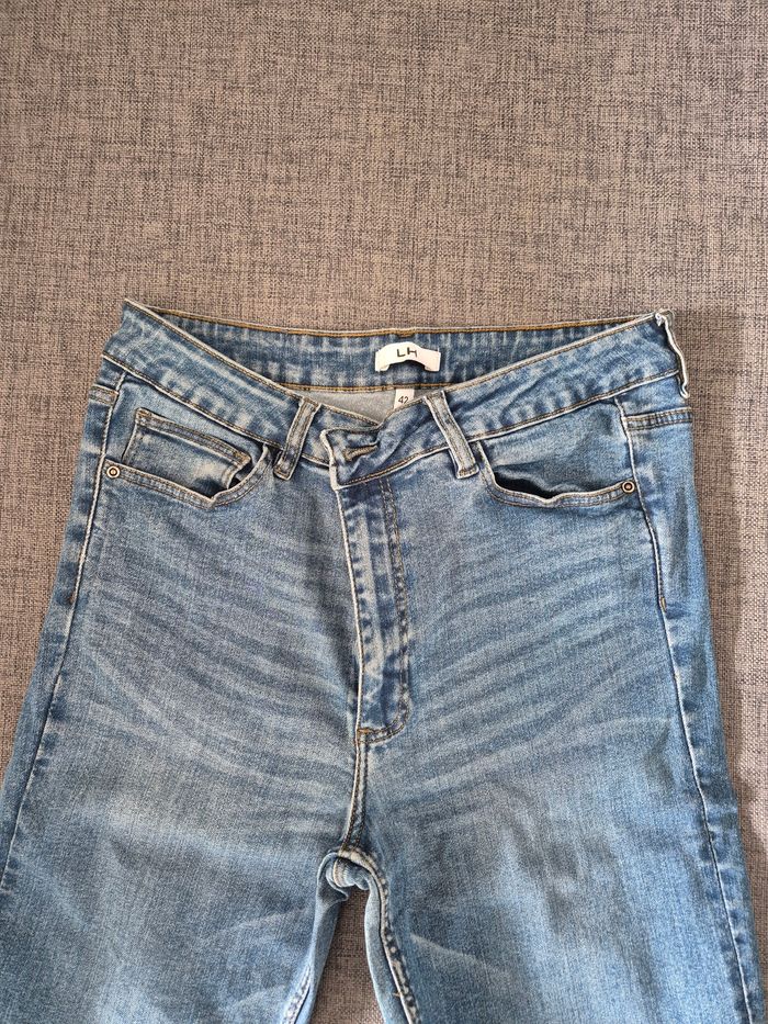 Jean femme Taille 42 - photo numéro 3