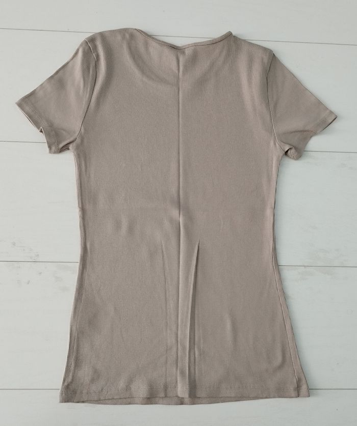 Tee shirt beige uni côtelé - photo numéro 4