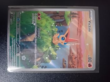 Belle carte pokemon victini AR
