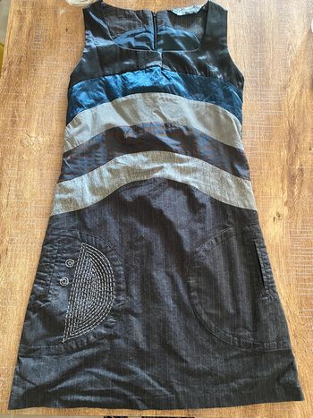 Robe originale multimatériaux - Taille 36 - Très bon état - Desigual