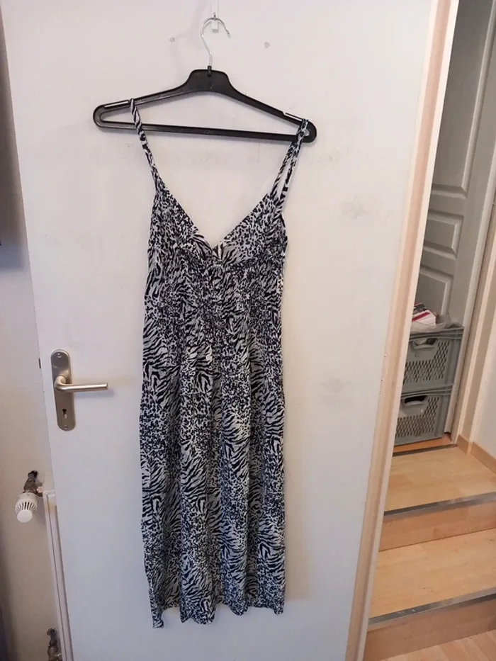Robe à bretelle - photo numéro 3